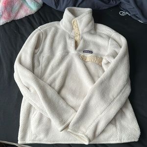 Patagonia, size M, cream sweatshirt